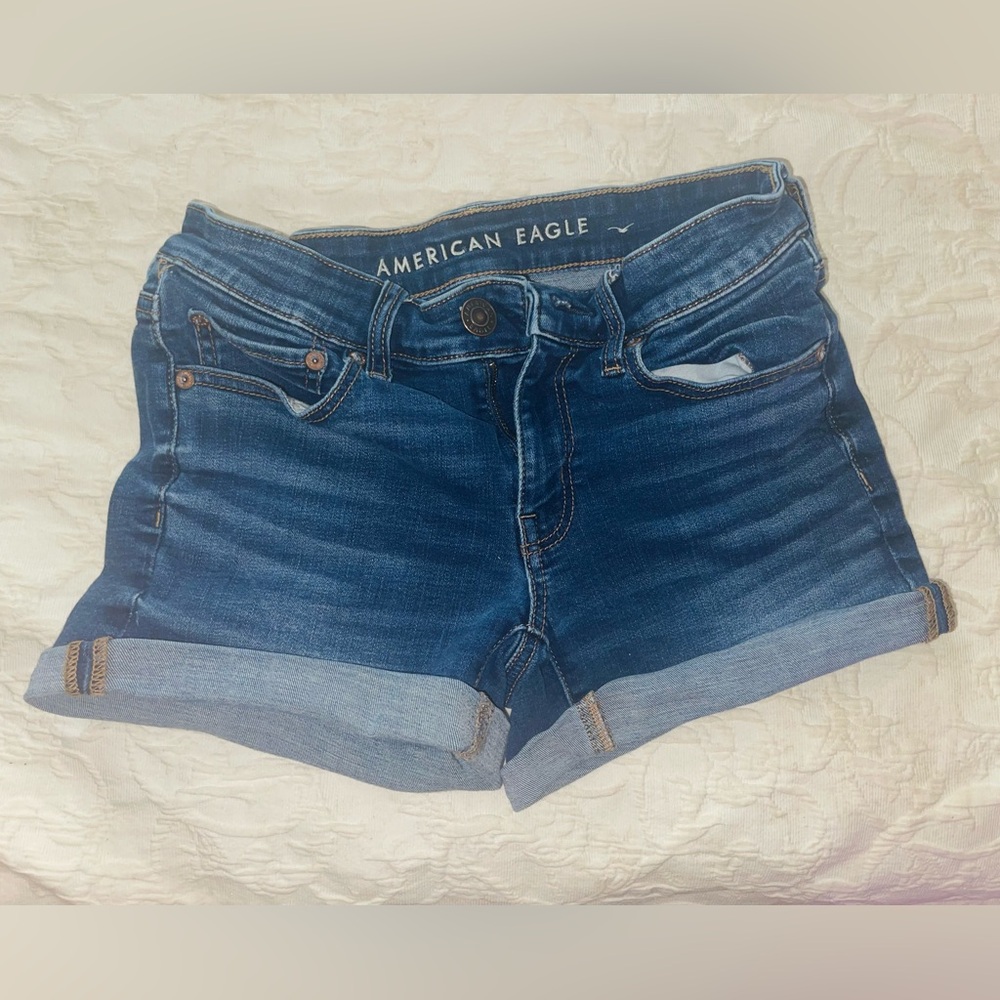 AE midi shorts sz 4